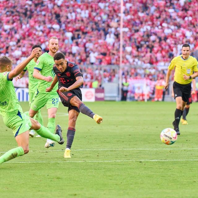 星空体育官方平台-【人物】穆西亚拉：拜仁最亮星，世界杯的德国队大腿？