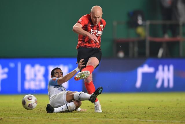 星空体育官方平台-穆伊创纪录两球回击质疑 海港冲足协杯冠军迎利好